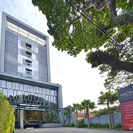 Travello Hotel Bandung Kültér fotó