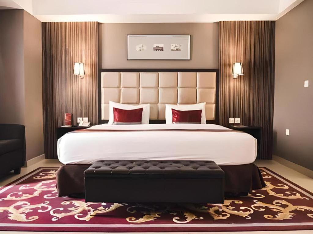 Travello Hotel Bandung Kültér fotó