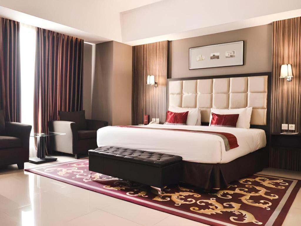 Travello Hotel Bandung Kültér fotó
