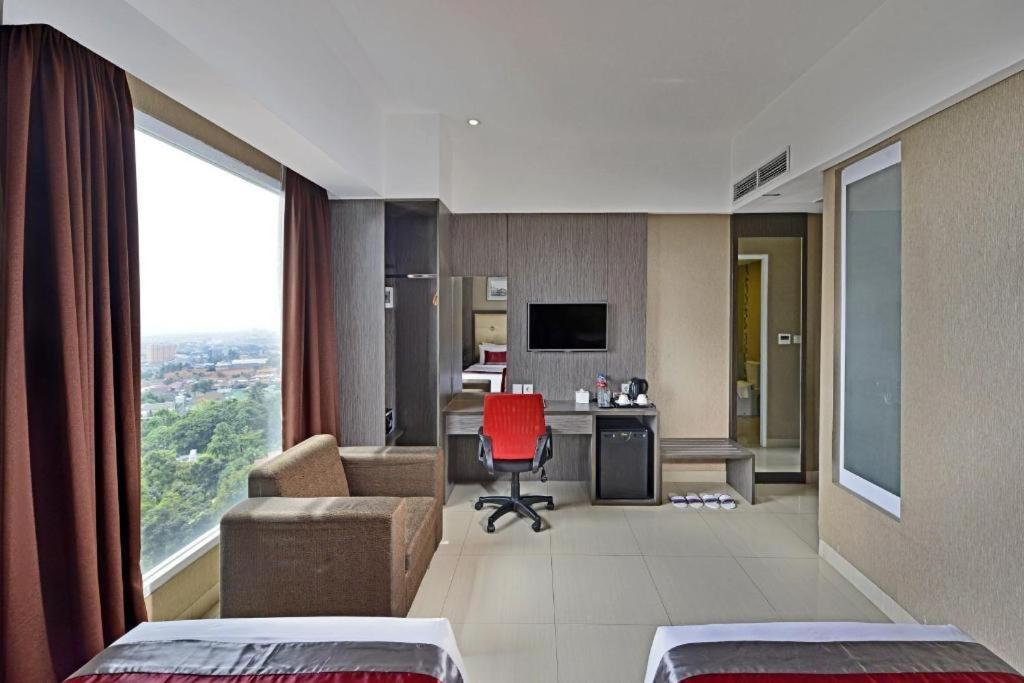 Travello Hotel Bandung Kültér fotó