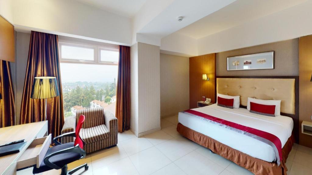 Travello Hotel Bandung Kültér fotó