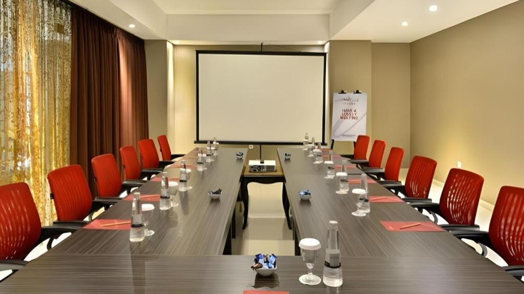Travello Hotel Bandung Kültér fotó
