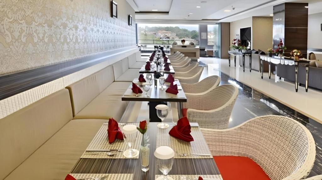 Travello Hotel Bandung Kültér fotó