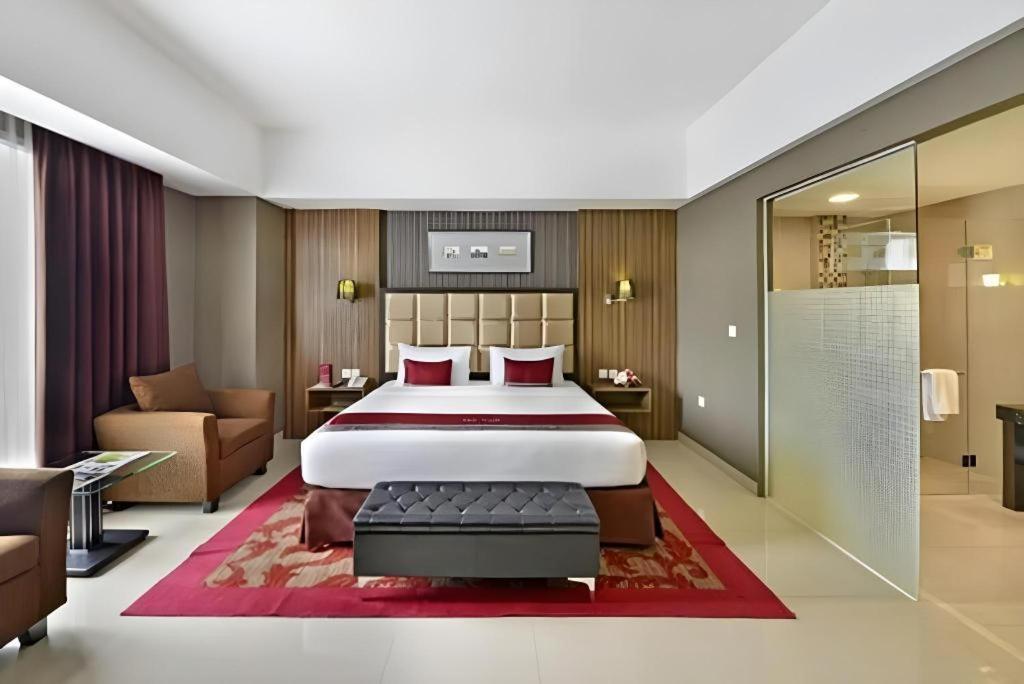 Travello Hotel Bandung Kültér fotó